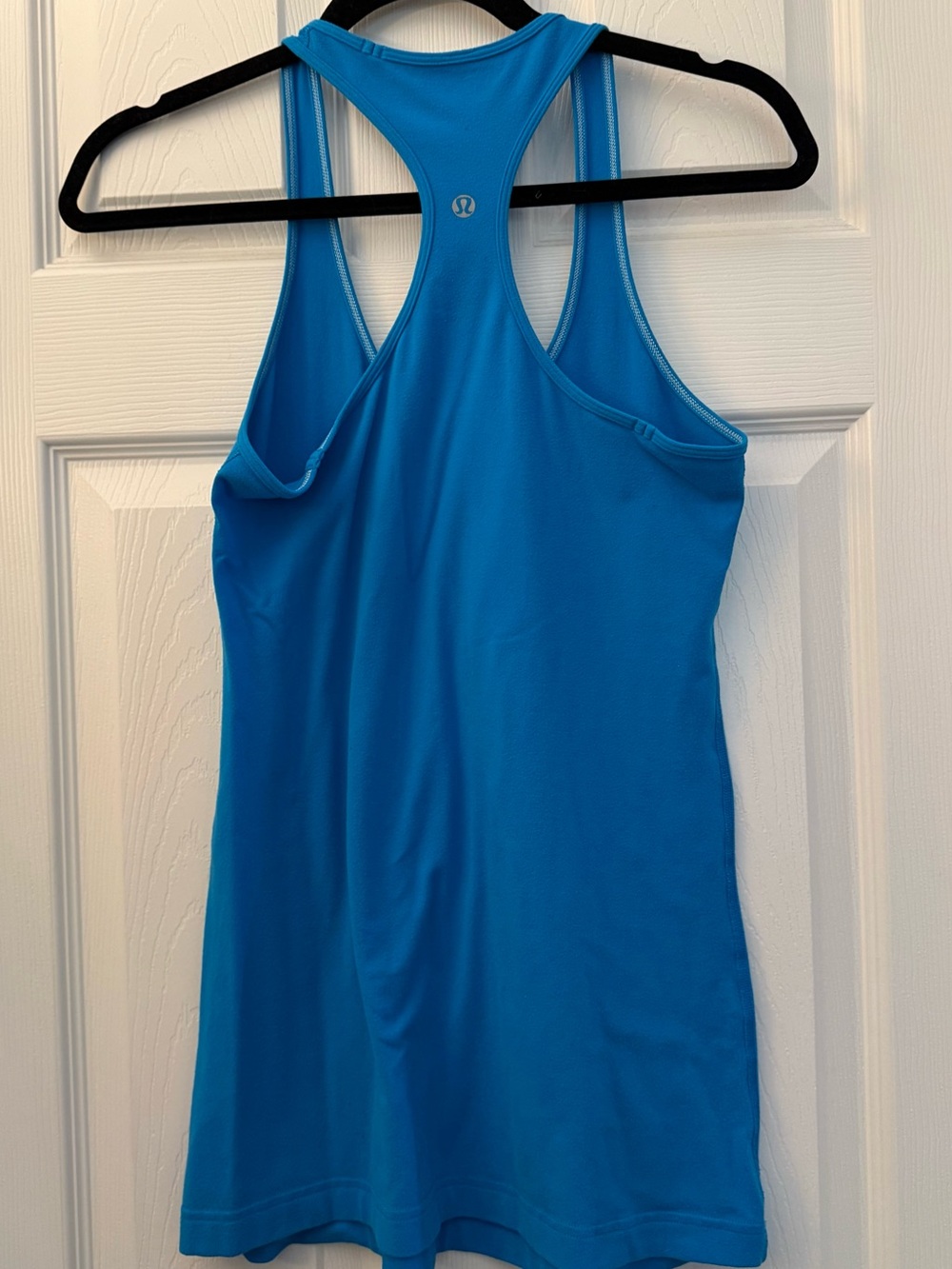 lululemon athletica Bright Blue Cool Racerback Tank Top Size 8-10 - Picture 2 of 3